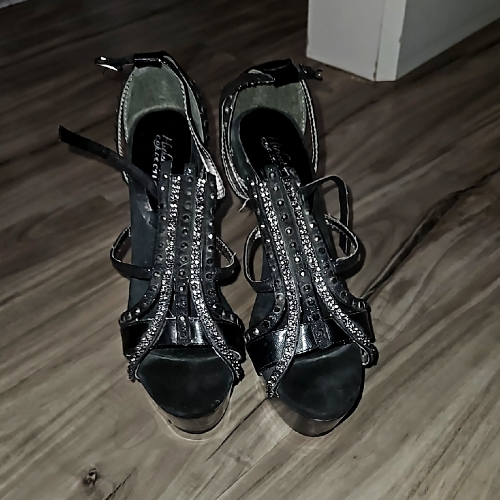 Black Heel